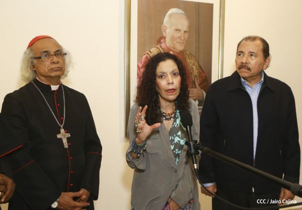 Daniel y Rosario inauguran el Museo San Juan Pablo II