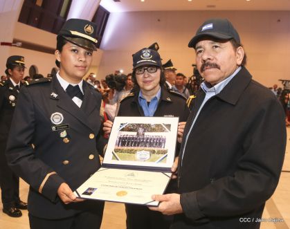 XIX Promoción de Damas y Caballeros Cadetes de la Academia de la Policía Nacional