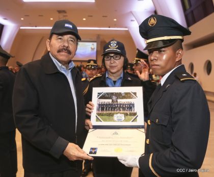 XIX Promoción de Damas y Caballeros Cadetes de la Academia de la Policía Nacional