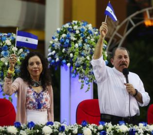 Presidente Daniel recibe Antorcha Centroamericana