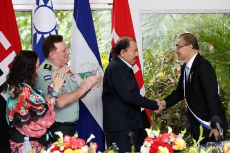 Daniel y Rosario otorgan orden Ejército de Nicaragua” a Ministro de Defensa de Taiwán