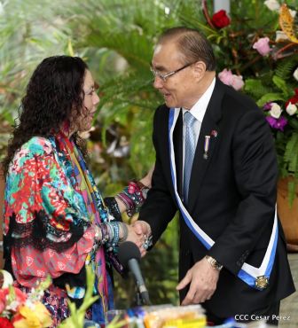 Daniel y Rosario otorgan orden Ejército de Nicaragua” a Ministro de Defensa de Taiwán