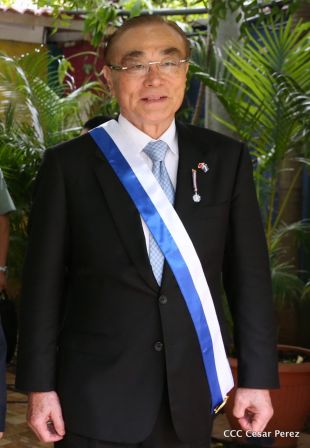 Daniel y Rosario otorgan orden Ejército de Nicaragua” a Ministro de Defensa de Taiwán