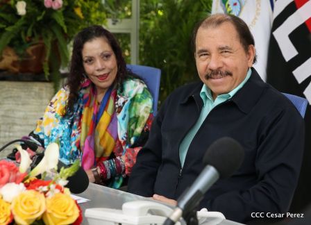 Daniel y Rosario otorgan orden Ejército de Nicaragua” a Ministro de Defensa de Taiwán