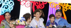 Desfile en saludo a las Fiestas Patrias