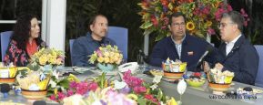 Daniel y Rosario se reúnen con Adán Chávez y Elias Jaua
