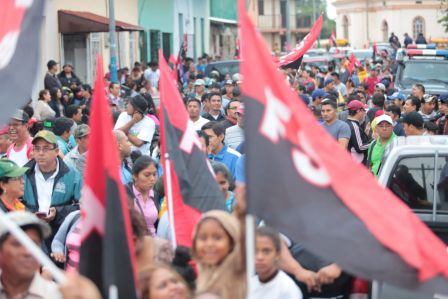 Por Nuestros Héroes del Amor que nos dejaron la obligación de mantener nuestra Nicaragua, Siempre Libre