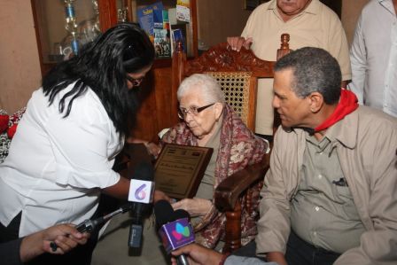 Por Nuestros Héroes del Amor que nos dejaron la obligación de mantener nuestra Nicaragua, Siempre Libre