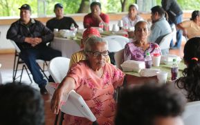 Por Nuestros Héroes del Amor que nos dejaron la obligación de mantener nuestra Nicaragua, Siempre Libre