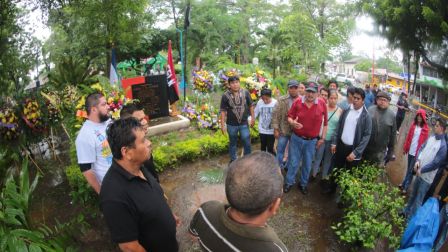 Por Nuestros Héroes del Amor que nos dejaron la obligación de mantener nuestra Nicaragua, Siempre Libre