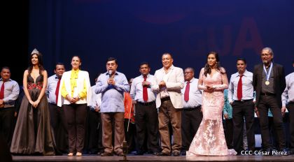 Entrega de la orden municipal año del bicentenario de la Real Villa de Managua 1819-2019