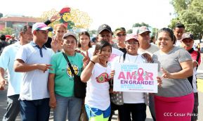 Caminata en saludo al Día Internacional de Lucha contra el Cáncer de Mama