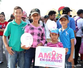 Caminata en saludo al Día Internacional de Lucha contra el Cáncer de Mama