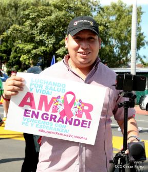Caminata en saludo al Día Internacional de Lucha contra el Cáncer de Mama