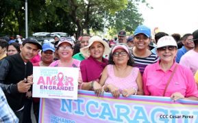 Caminata en saludo al Día Internacional de Lucha contra el Cáncer de Mama