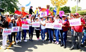Caminata en saludo al Día Internacional de Lucha contra el Cáncer de Mama