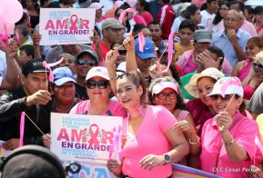 Caminata en saludo al Día Internacional de Lucha contra el Cáncer de Mama