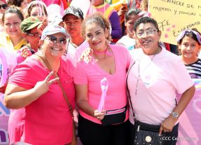 Caminata en saludo al Día Internacional de Lucha contra el Cáncer de Mama
