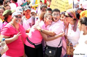 Caminata en saludo al Día Internacional de Lucha contra el Cáncer de Mama