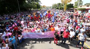 Caminata en saludo al Día Internacional de Lucha contra el Cáncer de Mama