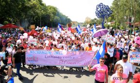 Caminata en saludo al Día Internacional de Lucha contra el Cáncer de Mama