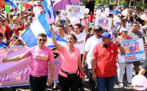 Caminata en saludo al Día Internacional de Lucha contra el Cáncer de Mama