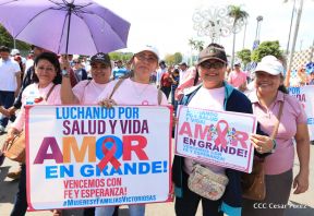 Caminata en saludo al Día Internacional de Lucha contra el Cáncer de Mama