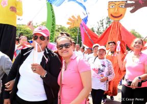 Caminata en saludo al Día Internacional de Lucha contra el Cáncer de Mama