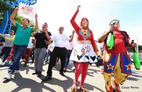 Caminata en saludo al Día Internacional de Lucha contra el Cáncer de Mama