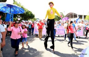 Caminata en saludo al Día Internacional de Lucha contra el Cáncer de Mama