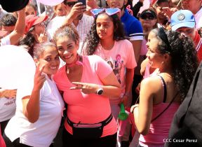 Caminata en saludo al Día Internacional de Lucha contra el Cáncer de Mama