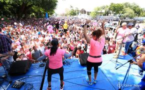 Caminata en saludo al Día Internacional de Lucha contra el Cáncer de Mama