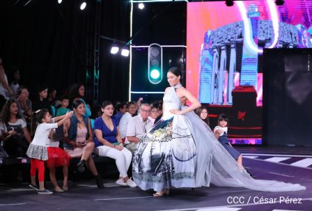 Estilo y elegancia en Nicaragua Diseña 2019 inspirada en Managua Bicentenaria