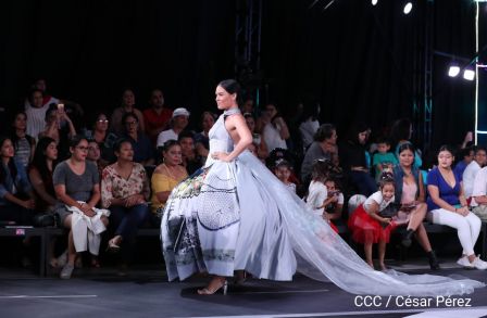 Estilo y elegancia en Nicaragua Diseña 2019 inspirada en Managua Bicentenaria