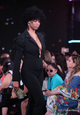 Estilo y elegancia en Nicaragua Diseña 2019 inspirada en Managua Bicentenaria