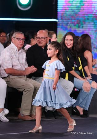 Estilo y elegancia en Nicaragua Diseña 2019 inspirada en Managua Bicentenaria