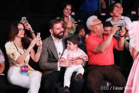 Estilo y elegancia en Nicaragua Diseña 2019 inspirada en Managua Bicentenaria