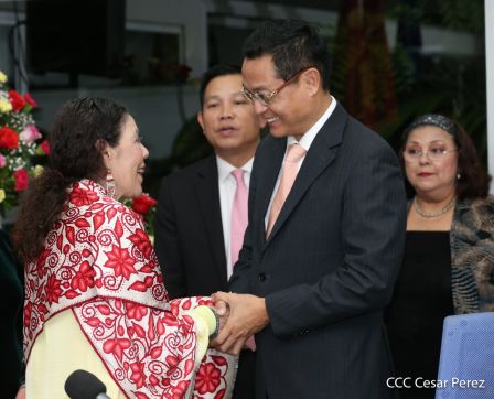 Hermandad y compañerismo en reunión del presidente Daniel Ortega y vicepresidenta Rosario Murillo con delegación de alto nivel de Vietnam