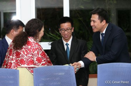 Hermandad y compañerismo en reunión del presidente Daniel Ortega y vicepresidenta Rosario Murillo con delegación de alto nivel de Vietnam