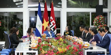 Hermandad y compañerismo en reunión del presidente Daniel Ortega y vicepresidenta Rosario Murillo con delegación de alto nivel de Vietnam