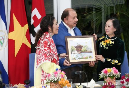Hermandad y compañerismo en reunión del presidente Daniel Ortega y vicepresidenta Rosario Murillo con delegación de alto nivel de Vietnam