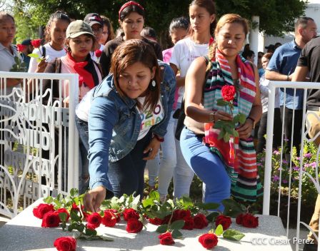 Desborde de Amor en homenaje a los héroes y mártires de Los Sabogales