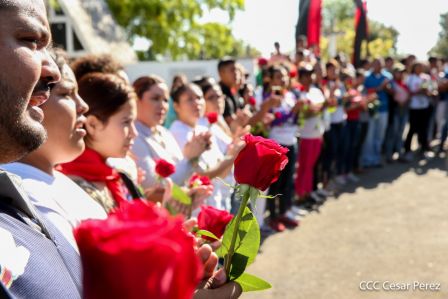 Desborde de Amor en homenaje a los héroes y mártires de Los Sabogales