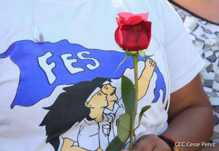 Desborde de Amor en homenaje a los héroes y mártires de Los Sabogales