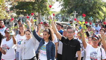 Desborde de Amor en homenaje a los héroes y mártires de Los Sabogales