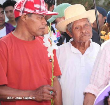 Desborde de Amor en homenaje a los héroes y mártires de Los Sabogales