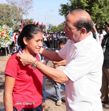 Desborde de Amor en homenaje a los héroes y mártires de Los Sabogales