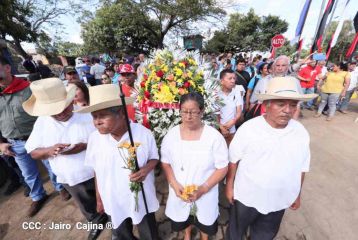 Desborde de Amor en homenaje a los héroes y mártires de Los Sabogales
