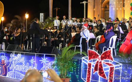 Concierto de música navideña en la Plaza de la Revolución