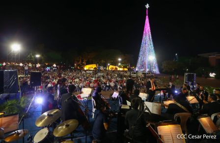 Concierto de música navideña en la Plaza de la Revolución